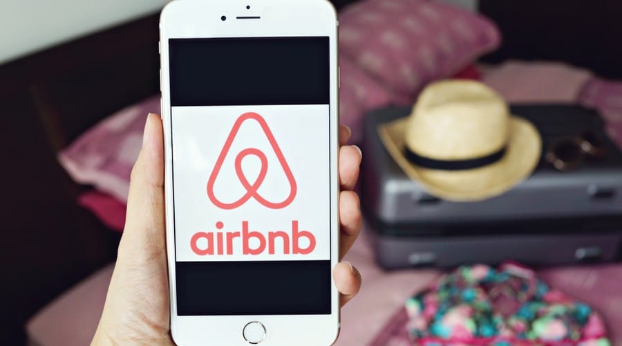 Airbnb presenta amparo contra reforma de plataformas digitales